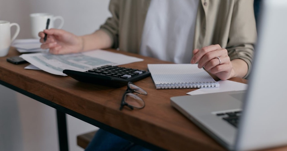 Adiós al papel: la factura electrónica y la gestión inteligente marcan un antes y un después en la empresa española